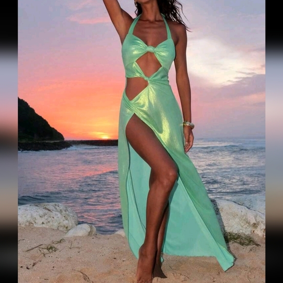 Solid Color Knitted Cutout Front Bodycon Dress For Women - Picture 3 of 4